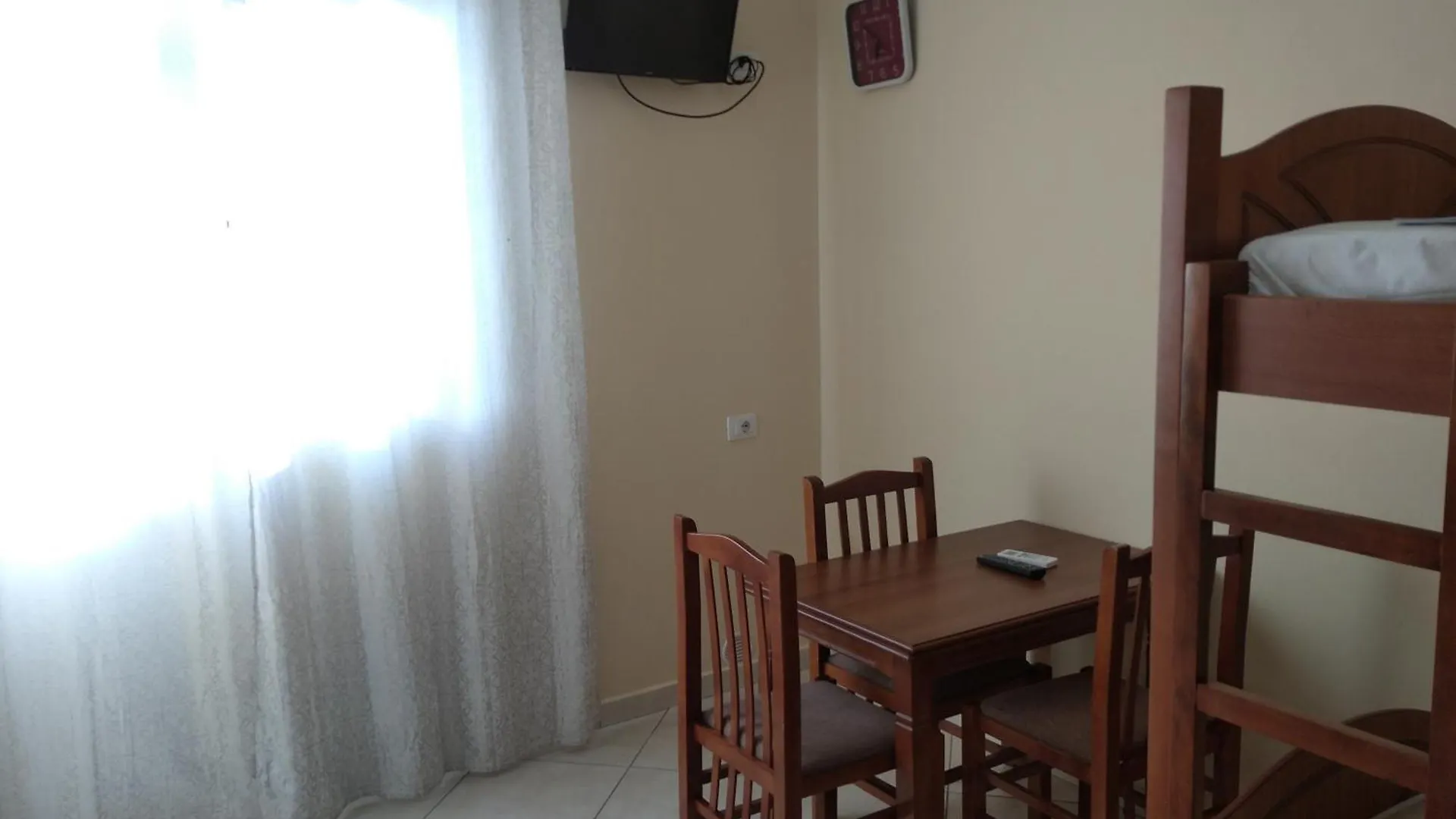 Dhoma Plazhi Nefeli Apartment Vlore